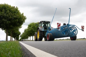 Nova LEMKEN prikolica za lakši transport valjka za brazde