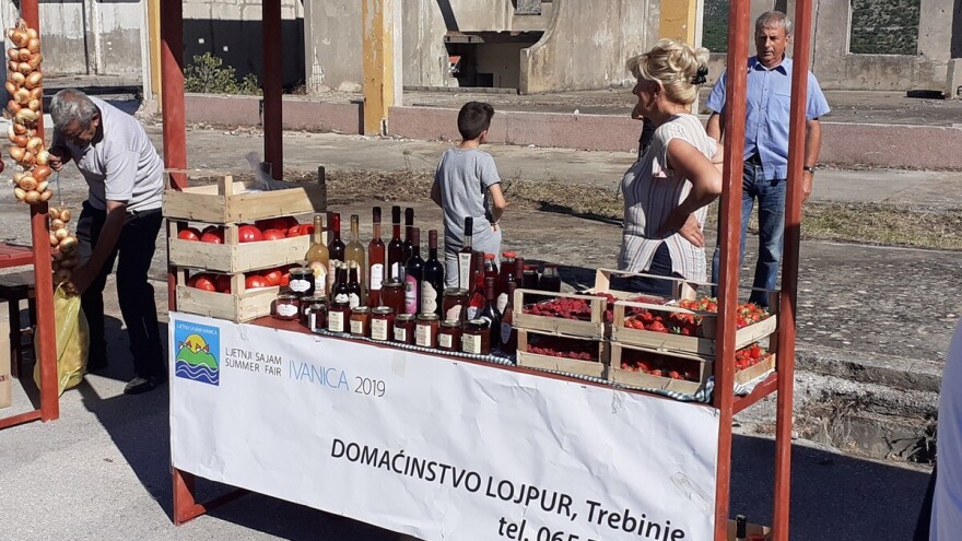Sajam u Ivanici povezao proizvođače od Nevesinja preko Dubrovnika do Bileće