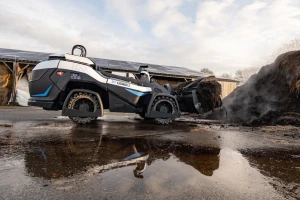 Autonomni robot Loadix za premeštanje stajnjaka, silaže i automatizaciju farmi