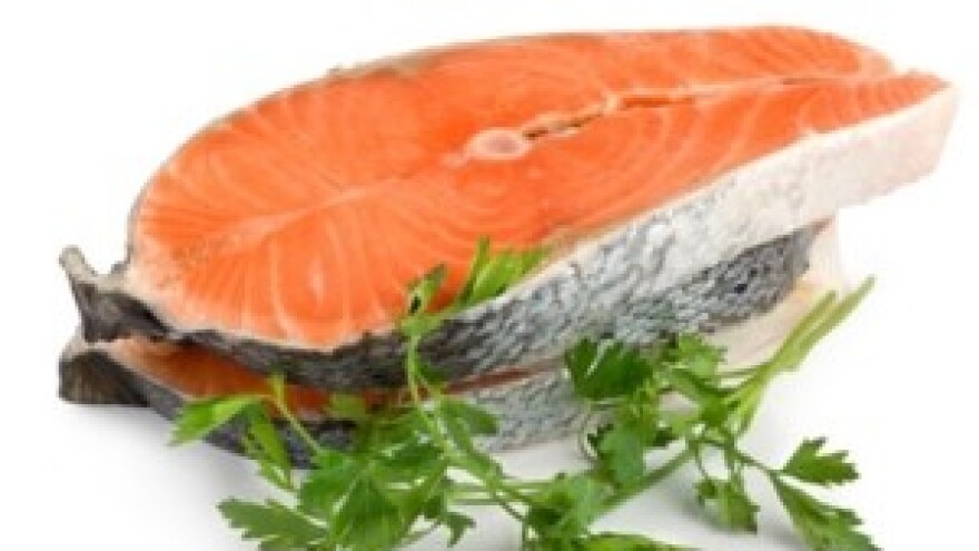 Zbog bakterije se povlači dimljeni losos!