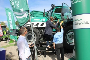 Traktor Lovol susjedi najviše uvoze, sada premijerno predstavljen model P 4110