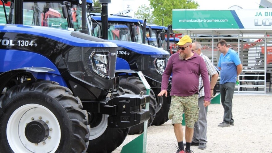 Raspisan javni poziv za nabavku novog traktora. Koji su uslovi?