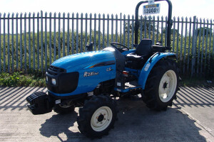 Traktor LS R