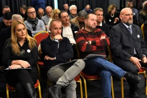 Ujedinjena demokratska Srbija: Sistem subvencija treba da bude efikasan kao u Evropi