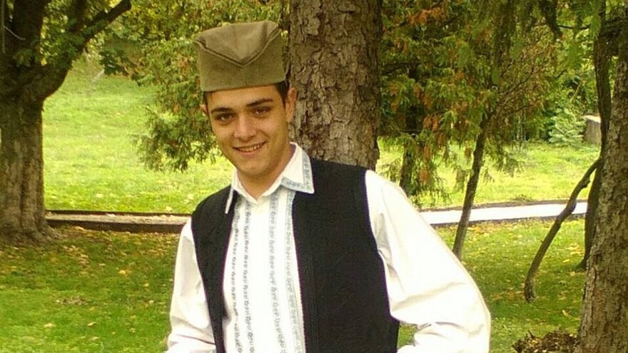 Poljoprivrednik Nenad Petrović - Deda Mraz modernog doba