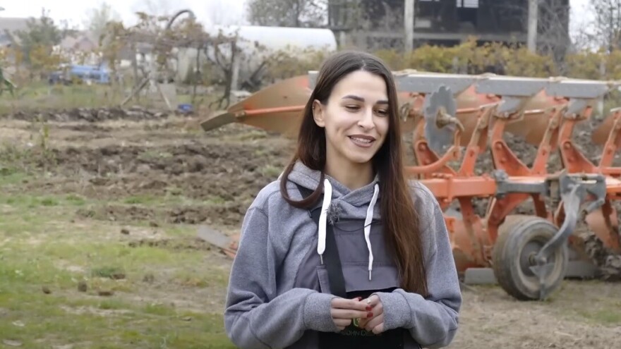 Mlada poljoprivrednica iz Mačve: "Treba ulagati u našu plodnu zemlju, a ne otvarati rudnike"