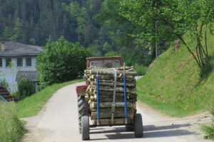 U stravičnoj nesreći kod Zenice poginuo vozač motokultivatora