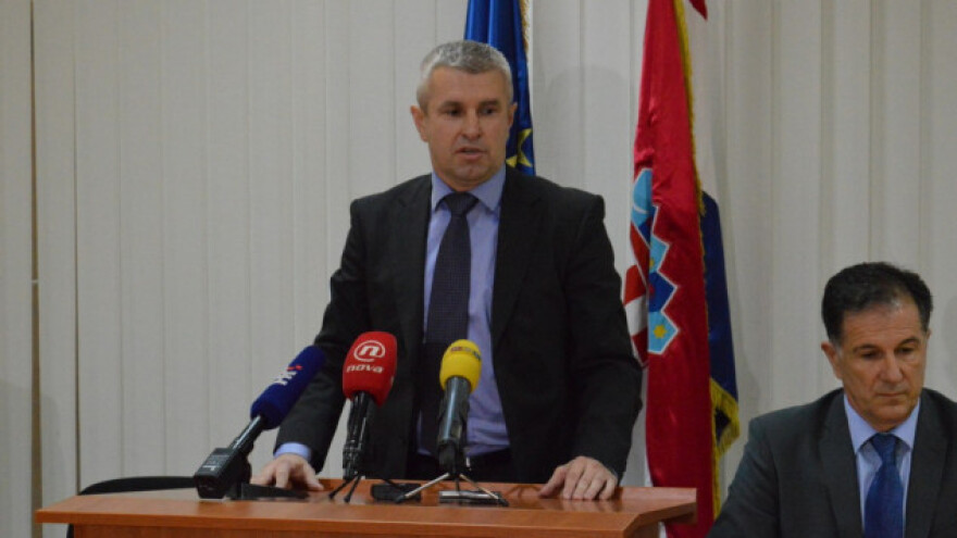 Novi ministar na velikim mukama