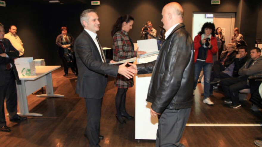 Paorima bespovratnih 50 miliona dinara