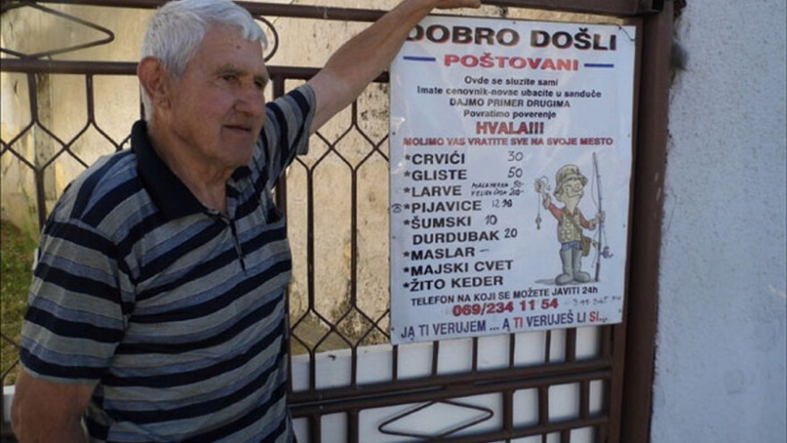 Mamce prodaje po sistemu samoposluge