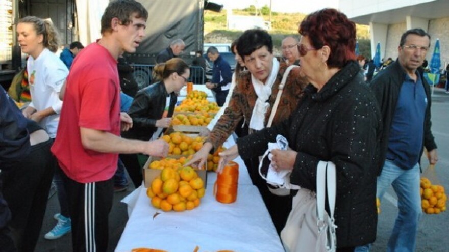 Potpore za povlačenje s tržišta jabuka/mandarina