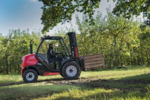 Manitou MC 18: Najveća udaljenost od tla i najbrži kompaktni viličar za teške terene na tržištu!