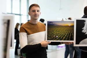 Zlatno polje suncokreta donelo pobedu Marijanu Šaleku: "Živimo od poljoprivrede"