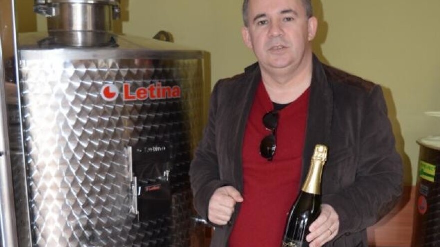 Martin Baričević proizveo prvi šampanjac od meda