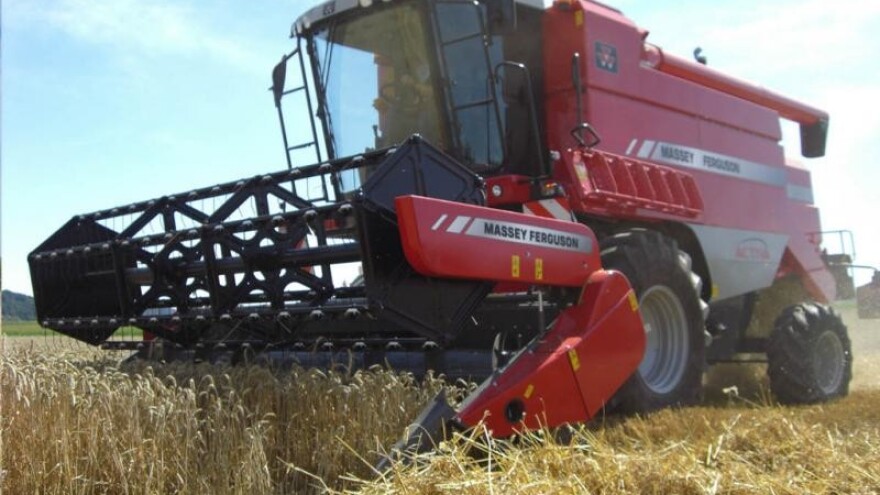 Kombajn Massey Ferguson Kombajni MF Activa