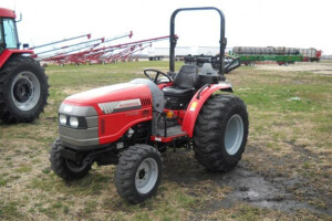 Traktor McCormick CT
