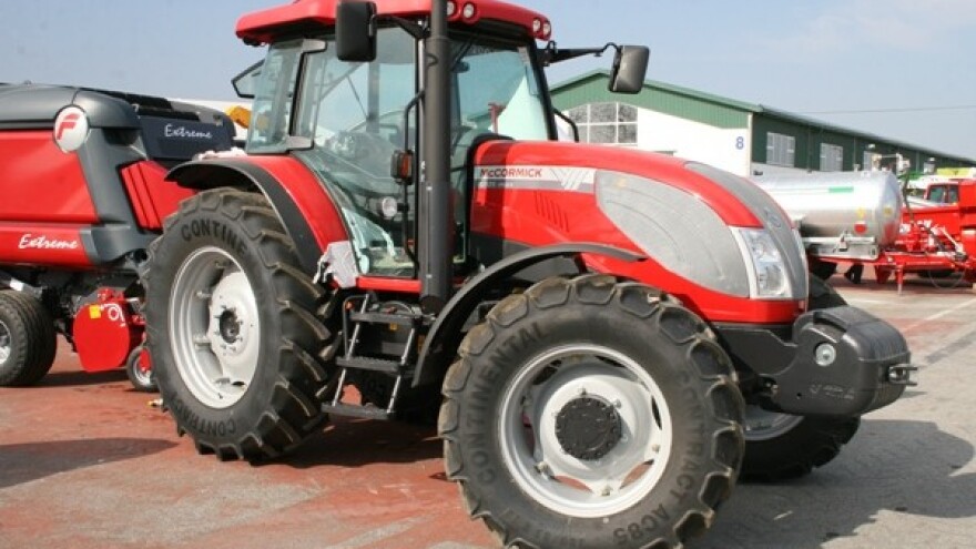 Traktor McCormick G-Max plat Tier 3