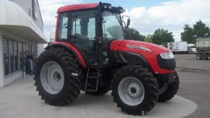 Traktor McCormick X10
