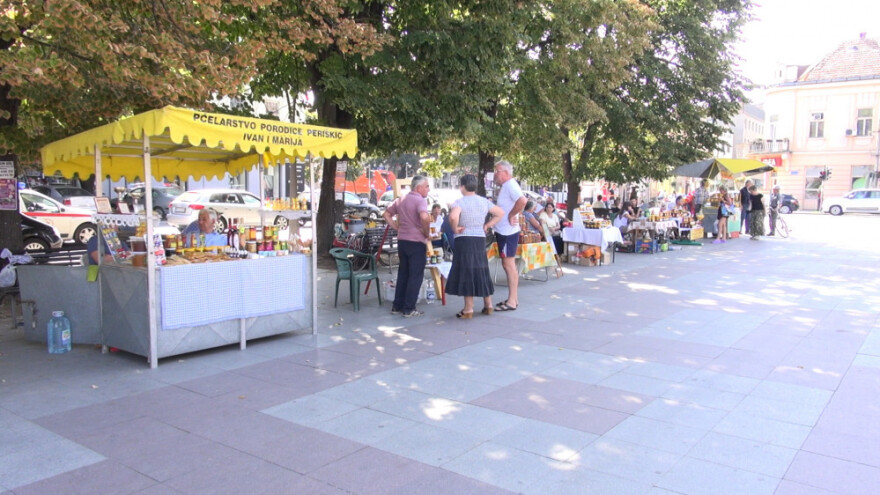 Loša godina za pčelare ne menja cenu meda