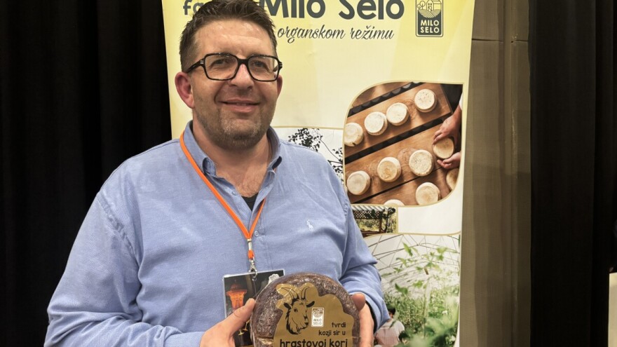 Međedović: Ljudi jedu biljni 'topsi' uvjereni da su kupili jeftin sir