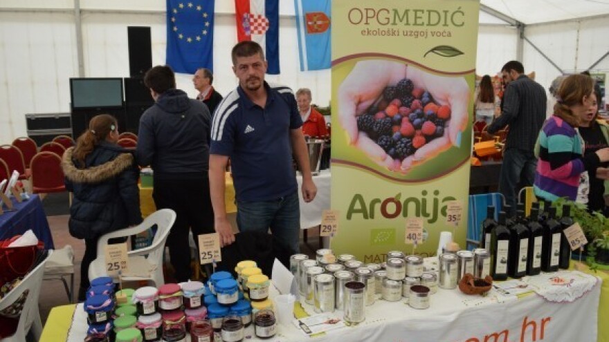 Odvažni agronaut zaljubljen u aroniju!