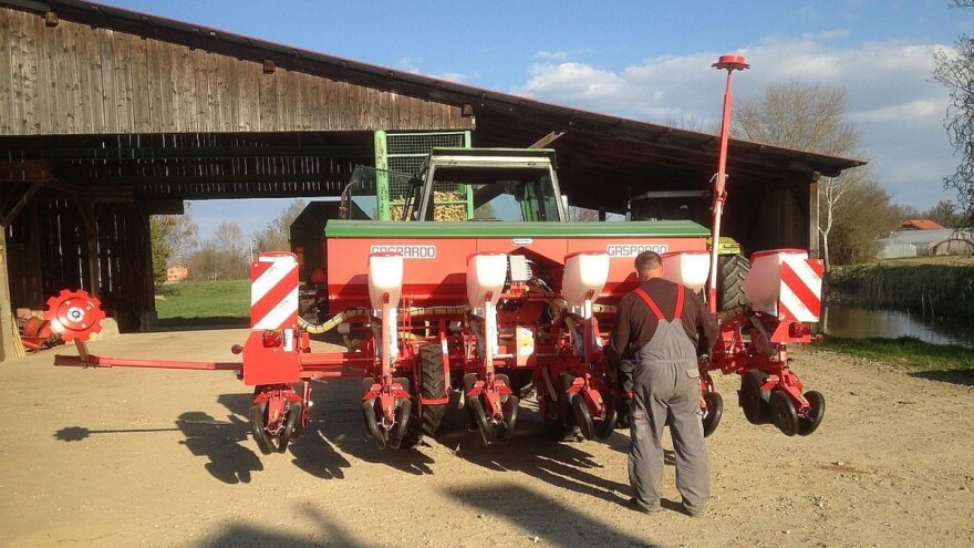 Javni poziv: 50.000 KM za nabavku poljoprivrednih mašina i priključaka