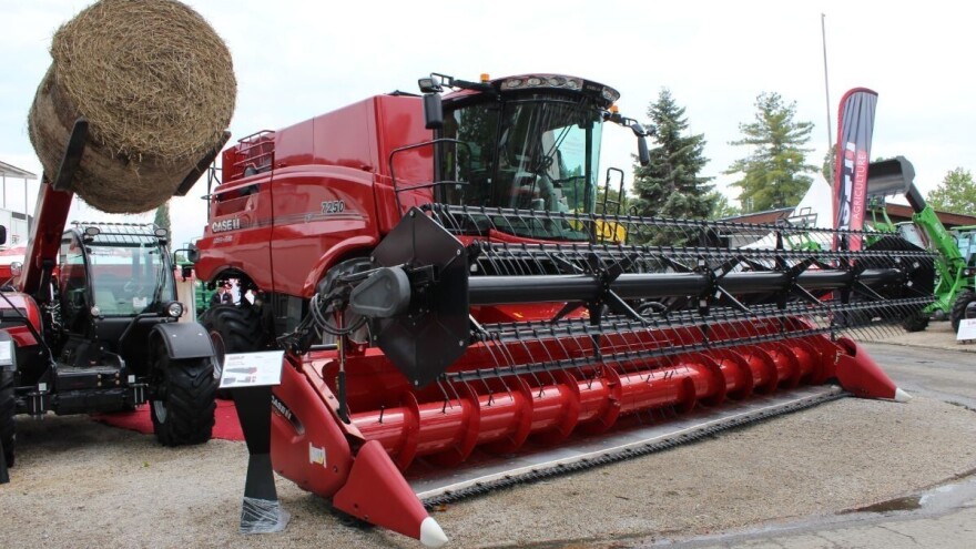 Raspisan poziv za IPARD podsticaje za kupovinu mehanizacije, opreme i izgradnju objekata