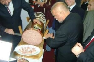 Mesić na sajmu - ali ništa o poljoprivredi