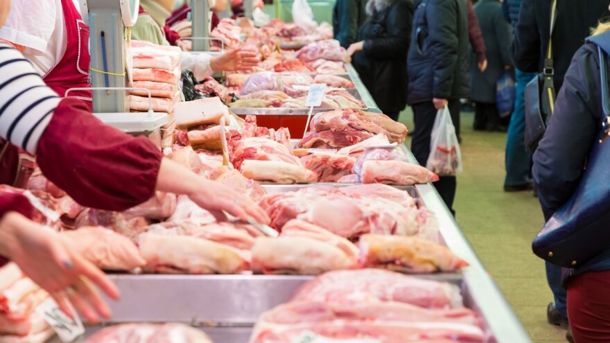 Glasine opovrgnute - svinjsko meso ispravno u prodavnicama