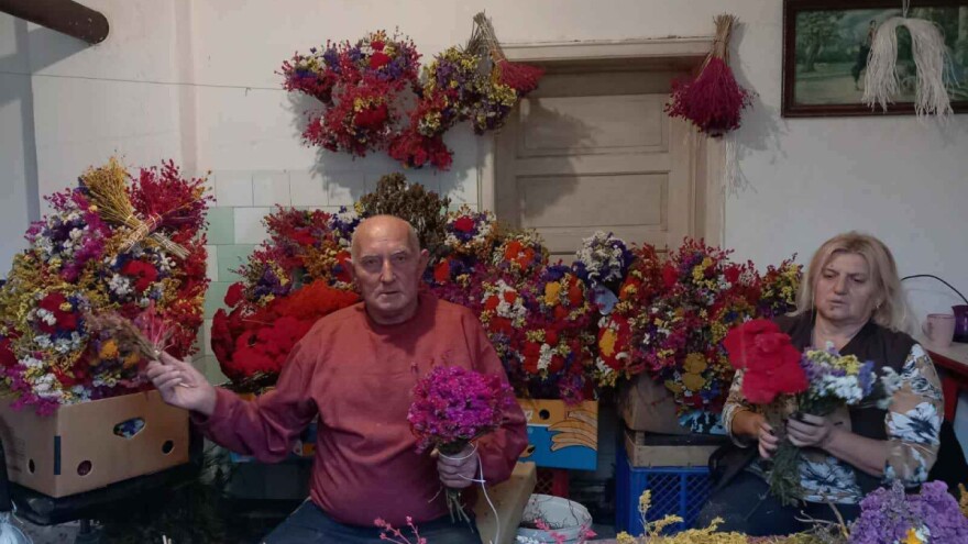 Radojevići našli računicu u prodaji buketa od suvog cveća. Kažu, ide odlično