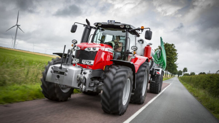 Predstavljena nova serija traktora MF 6700 S!