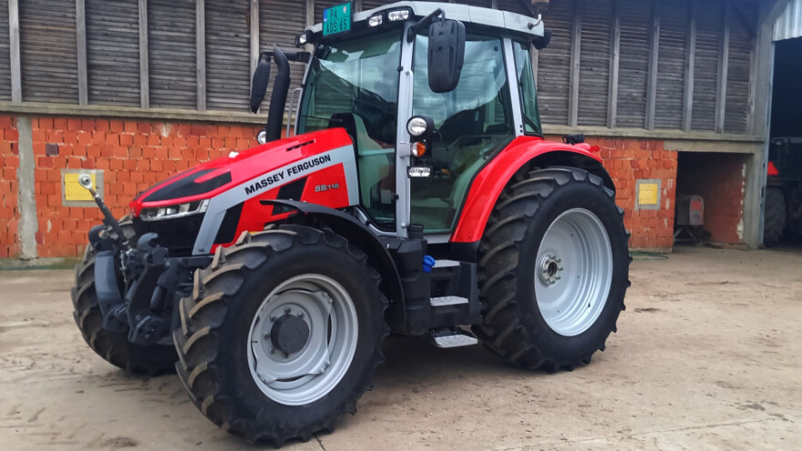 Massey Ferguson iz 5S serije: Precizna hidraulika i jednostavan za upravljanje