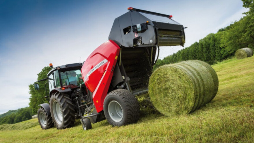 Najnovija tehnologija prese za bale Massey Fergusona!