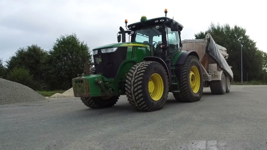 Michelin lansirao novu gumu za traktore za teške uvjete u prometu