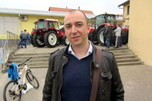 Borić: Pokloniti veću pažnju mladima na selu