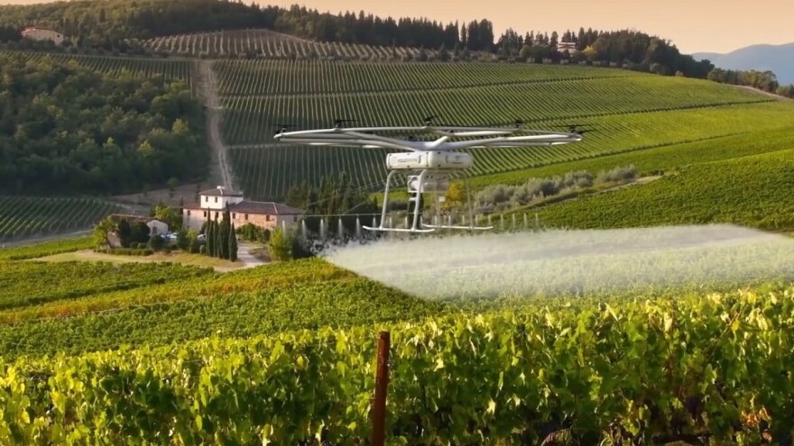 John Deere i Volokopter predstavili VoloDron - mega dron za poljoprivredu