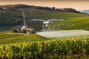 John Deere i Volocopter predstavili VoloDrone - mega dron za poljoprivredu
