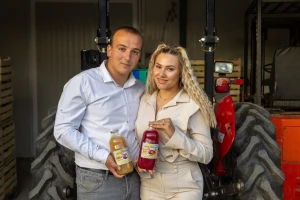 Bez šećera i sa puno ljubavi: Mladenovići iz Dubone ručno prave prirodne sokove