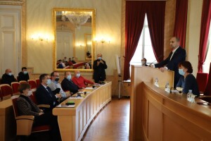 Potpisani ugovori: Novih 2,1 milijuna kuna poljoprivrednicima Osječko-baranjske županije