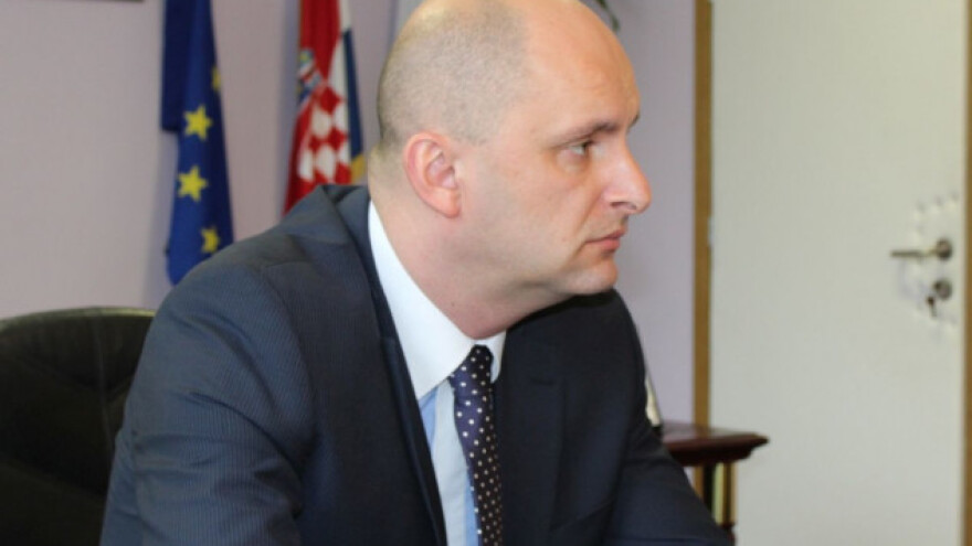 Tolušić: Kaufland i Lidl nam prodaju kruh iz uvoza!