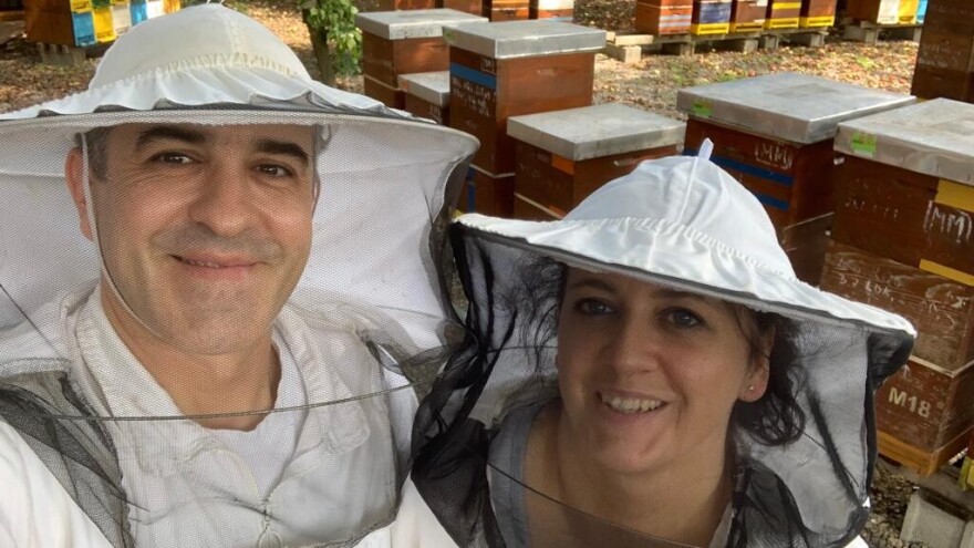 Danas je poznati uzgajivač selekcioniranih matica, a počeo je s 10 košnica dede Slaveka