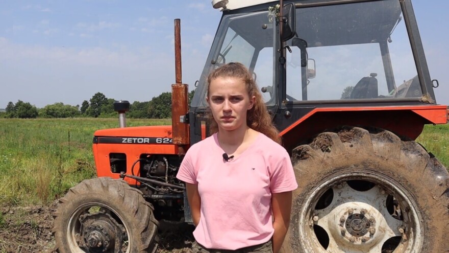 Vrijedna Mirsada vozi traktor, hrani stoku i priznaje: Nikada nisam bila na moru