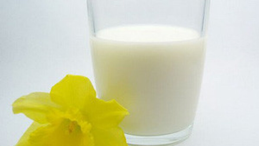 Mlijeko s hrvatskih farmi s zaštitnim znakom na ambalaži