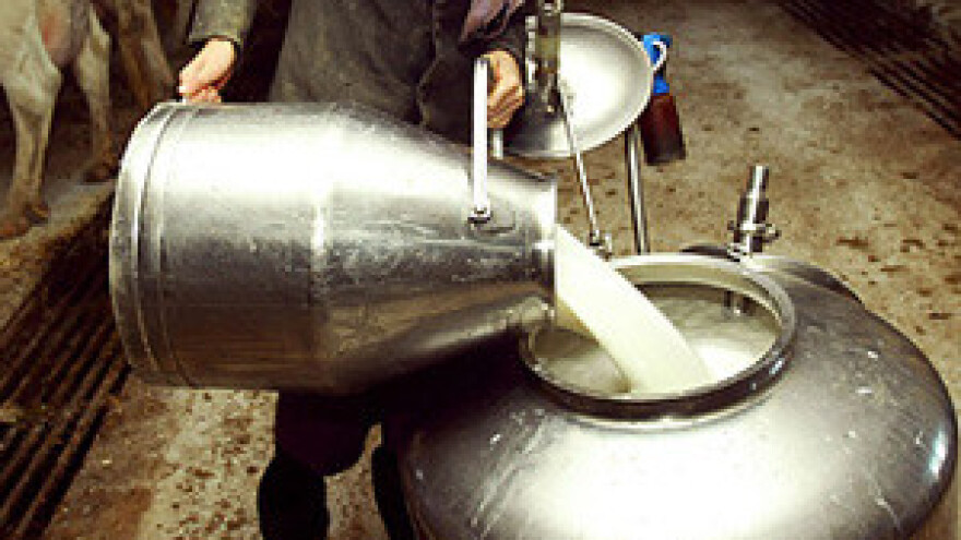 Mljekari: Iz Ministarstva nećemo izaći dok se ne riješi problem