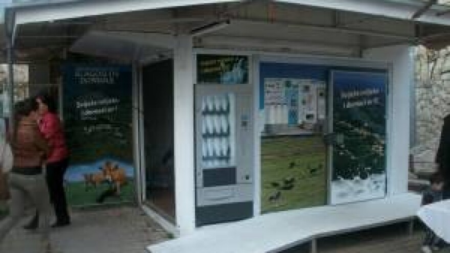 "Mljekomat" na splitskoj tržnici, prvi u Dalmaciji