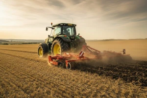 Moćni spoj John Deere-a s Kuhn gruberom!