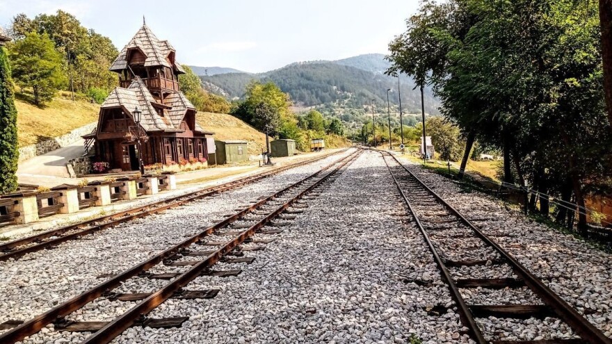 Mokra Gora: Park prirode, zeleni turizam, filmski festival i pruga