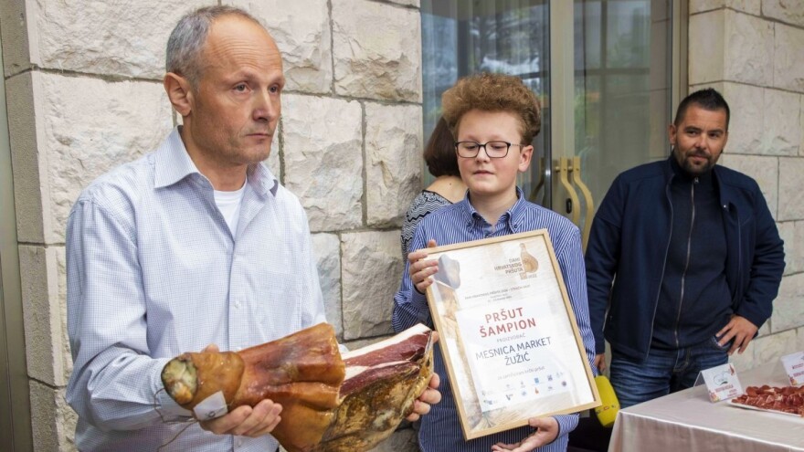 Titula šampiona obitelji Žužić: Najbolji hrvatski pršut je krčki