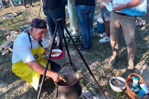 Majstori baranjskog fiš paprikaša "ukrstili" kotliće - tko je najbolji?