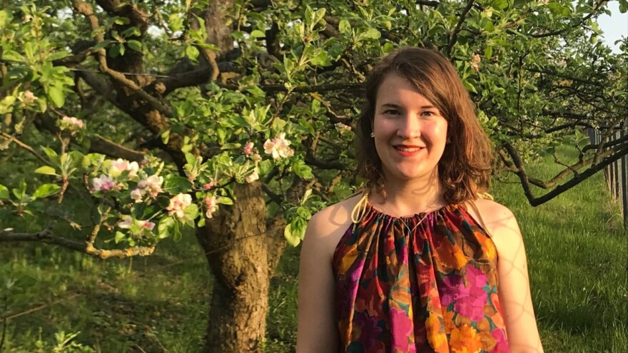 Agro-blogerica Naomi Bosch: Češnjak iz Kine, voće iz Egipta, a sve možemo proizvesti sami!